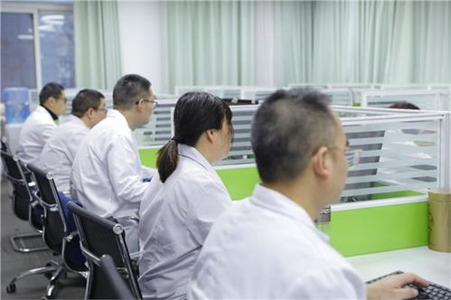 叮當(dāng)健康醫(yī)生提醒 均衡飲食與適度鍛煉，筑牢腸道健康防線(xiàn)